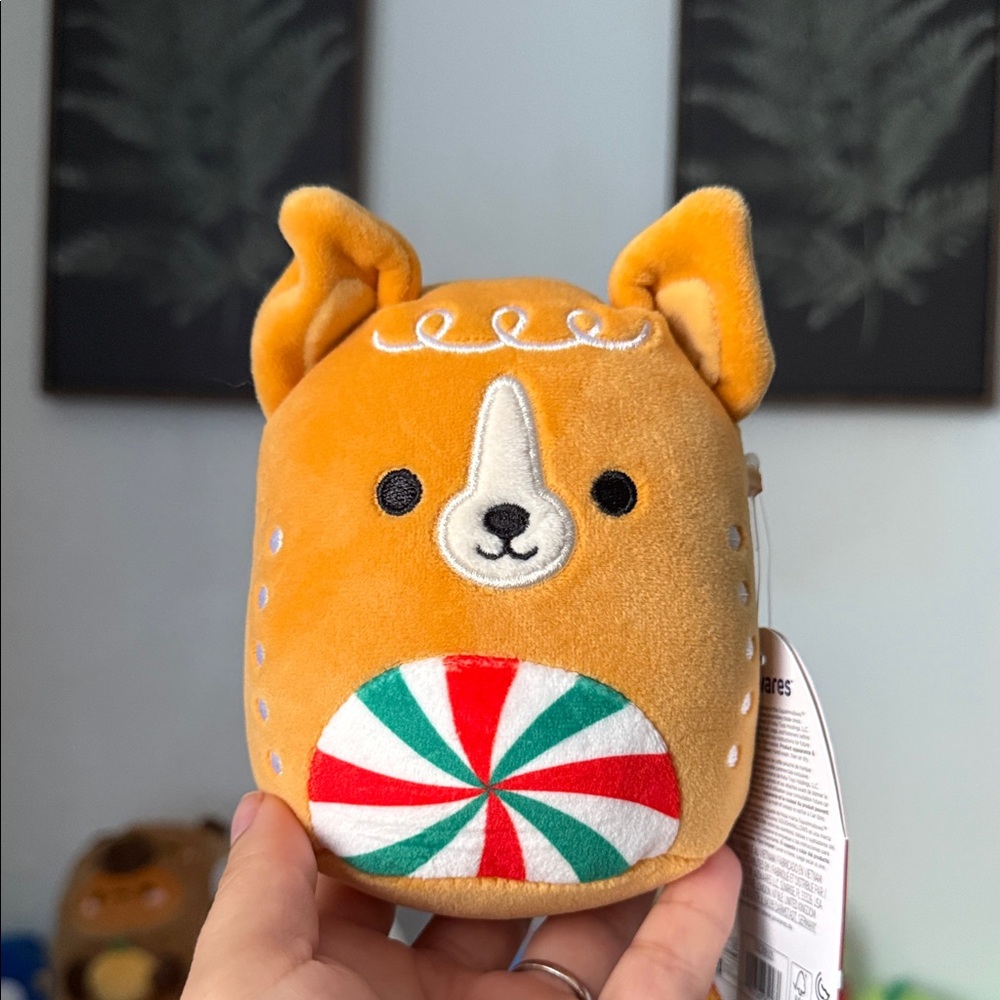 Louis the Corgi 4” Holiday Squishmallow